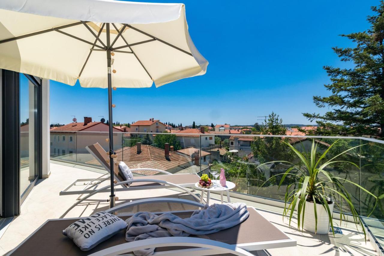Villa Elena Deluxe Mit Whirlpool Und Beheiztem Pool Am Meer Und Wunderschoenen Blick Auf Die Brijuni Inseln Fažana Extérieur photo