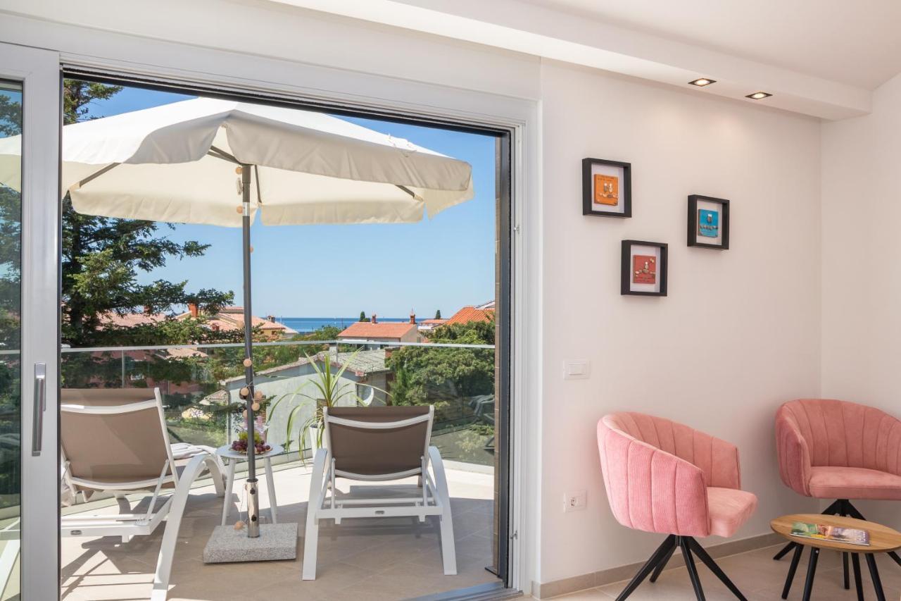 Villa Elena Deluxe Mit Whirlpool Und Beheiztem Pool Am Meer Und Wunderschoenen Blick Auf Die Brijuni Inseln Fažana Extérieur photo